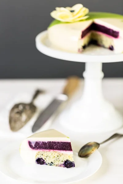 Torta Mousse con smalto a specchio — Foto Stock
