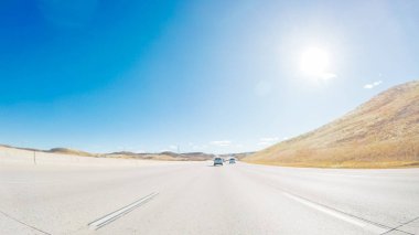 POV bakış açısı - sürüş Güney eyaletler arası karayolu I25 üzerinde.