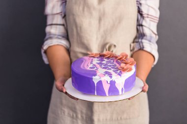 Mousse Kek ayna sır ile