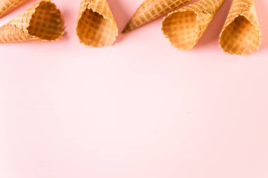 Waffle dondurma koniler