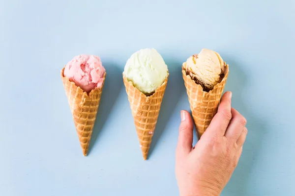 Conos de helado de gofre — Foto de Stock