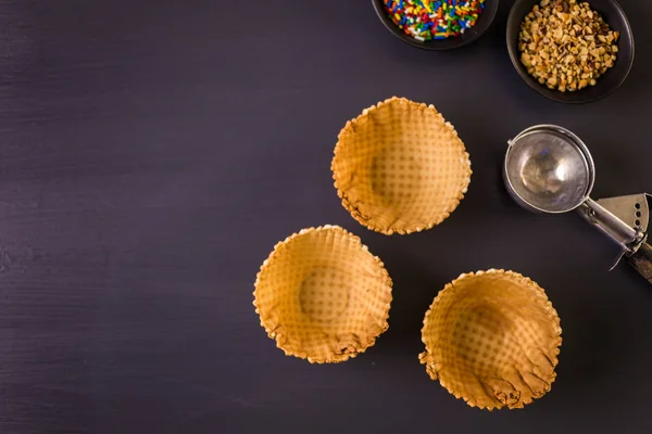 Cuencos de helado de gofre — Foto de Stock