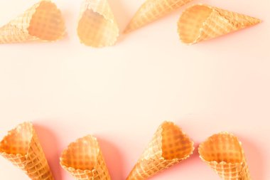 Waffle dondurma koniler