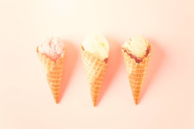 Waffle dondurma koniler