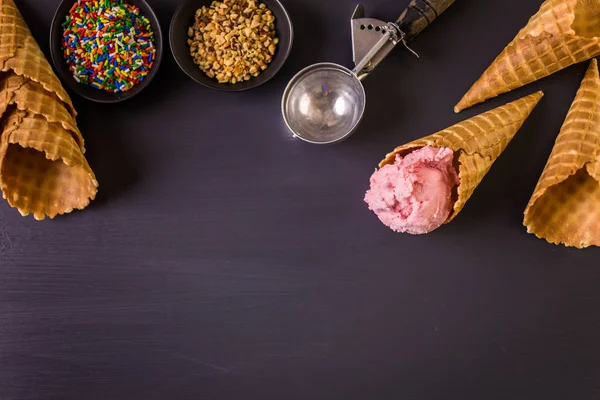 Waffle ice cream cones — Stock Photo, Image