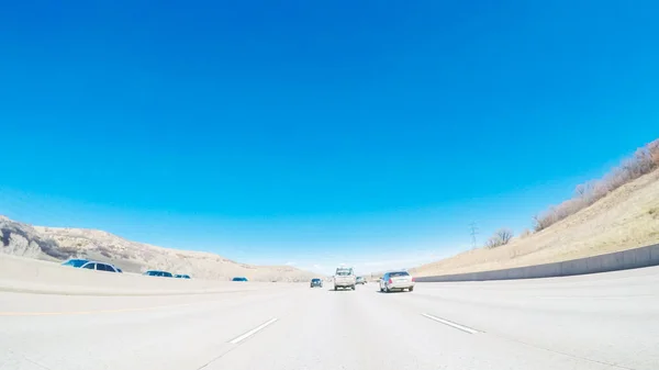 Rijden op interstate highway — Stockfoto