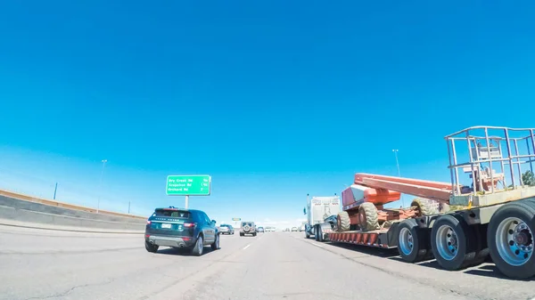 高速道路高速道路の走行 — ストック写真