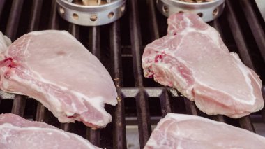 yemek domuz pirzolası