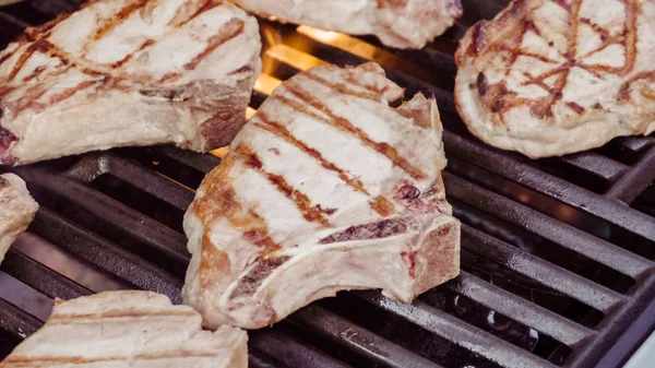 Yemek domuz pirzolası — Stok fotoğraf