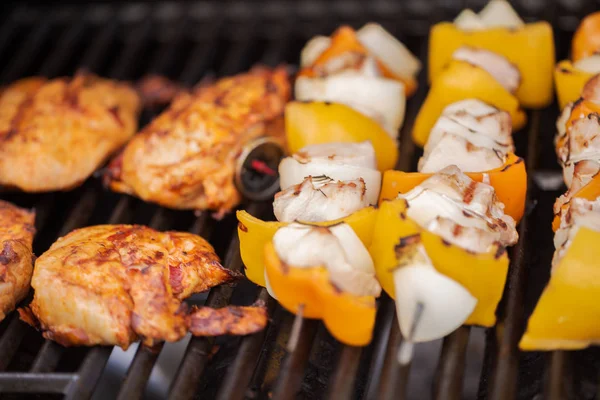 Frango shish kabobs — Fotografia de Stock