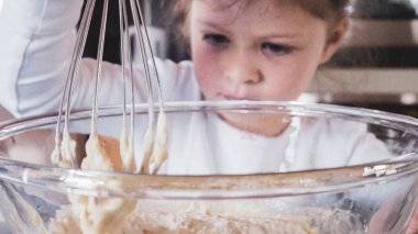 Ev yapımı biberli pizza