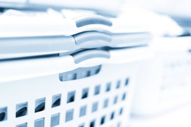 Çamaşır odasında Çamaşırhane yapıyor