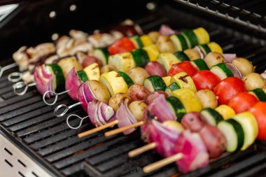 Izgara sebzeli kebap 