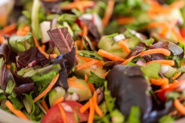 taze salata hazırlık