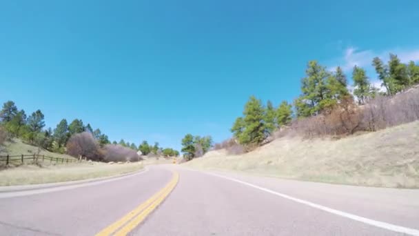 Pov Vezetés Vidéki Megközelítése Aszfaltos Úton Colorado — Stock videók