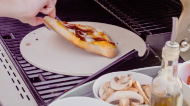 ızgara pizza pişirme