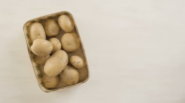 Adım adım. Klasik patates püresi tarifi için malzemeler