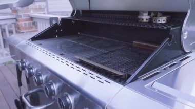 Adım adım. Izgara sebzeli şiş ve tavuk kebap açık gaz ızgara.