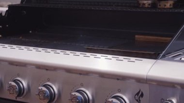 Döküm grates 6 burner açık gaz ızgara yemek yakın çekim