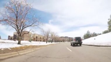 Denver, Colorado, ABD-27 Mart, 2018-Pov-sürüş sonra bahar kar iş parkın içinden fırtına