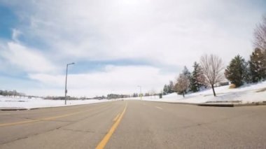 Denver, Colorado, ABD-27 Mart, 2018-Pov-sürüş sonra bahar kar iş parkın içinden fırtına