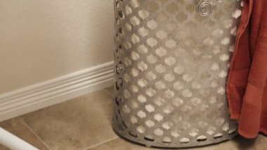 Çamaşır odasında konut ev