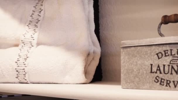 Waschküche Wohnhaus — Stockvideo