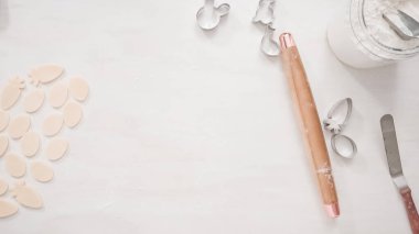 Paskalya Kurabiye Pişirme