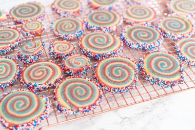 Şekerli Kurabiye Pişirme