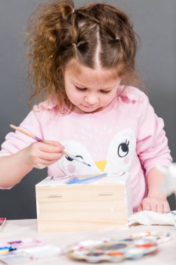 Çocuklar el sanatları projesi