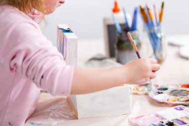 Çocuklar el sanatları projesi