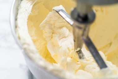 buttercream frosting