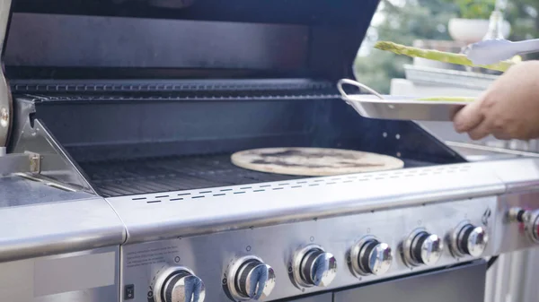 Cooking pizza — Stock Photo, Image