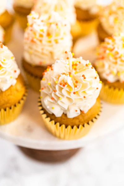 Pumpkin spice cupcake — Stock Photo, Image