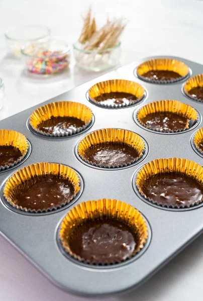 Cupcakes backen — Stockfoto