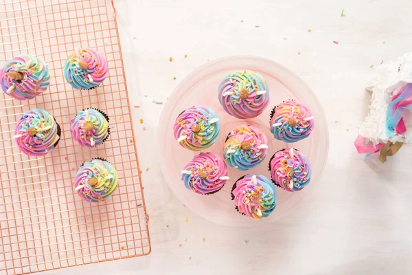 Baking cupcakes — Stock Photo, Image