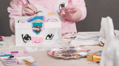 Çocuklar el sanatları projesi