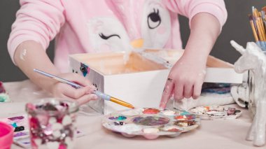 Çocuklar el sanatları projesi