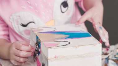 Çocuklar el sanatları projesi