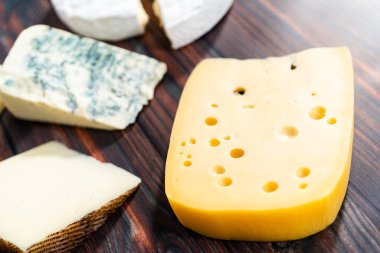 Peynir dilimleri