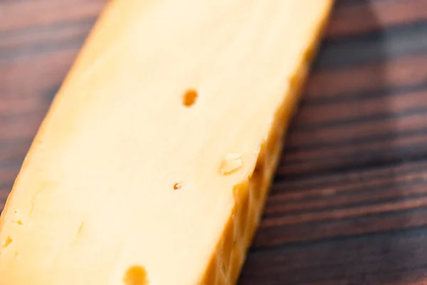 Queso gouda ahumado — Foto de Stock