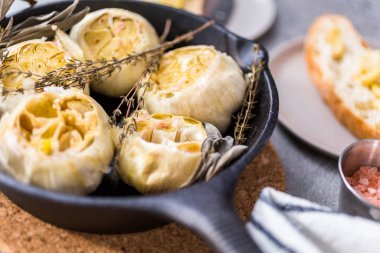 kavrulmuş sarımsak