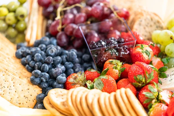 Cheese plate — Stock Photo, Image