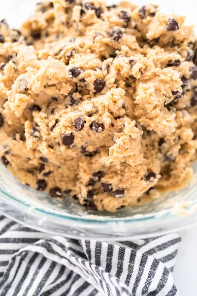 chocolate chip cookie dough scoops on baking sheet - Stock Illustration  [106130583] - PIXTA