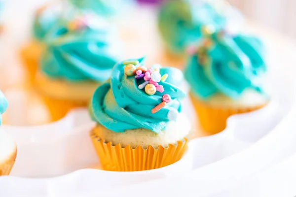 Vanilla cupcakes — Stock Photo, Image