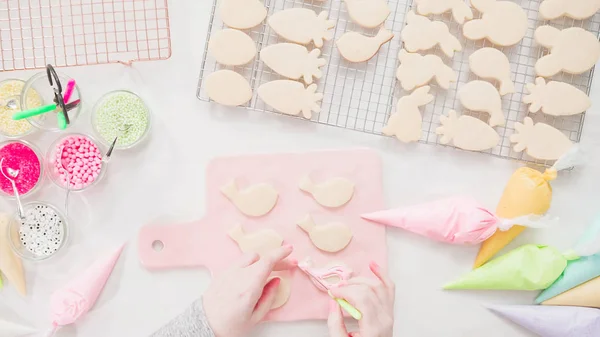 Making Easter cookies — Stock Photo, Image
