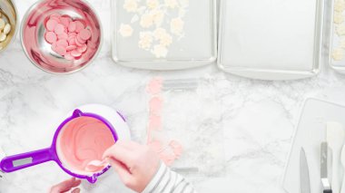 Çikolata şekerleri erir.