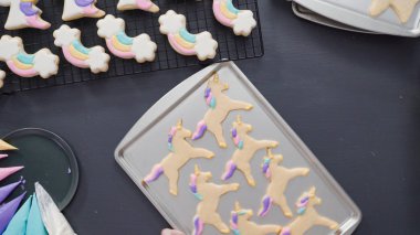 Tek boynuzlu at kurabiyeleri