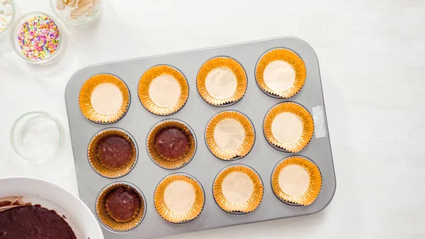 Baking unicorn cupcakes — Stock Photo, Image