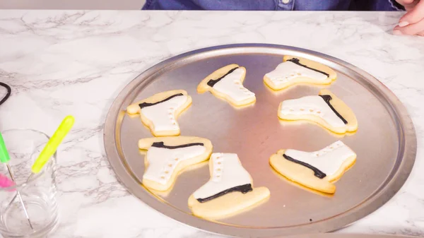 Decorating sugar cookies — Stock Photo, Image